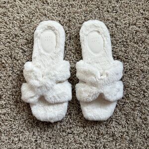A New Day White Slippers Women’s Size 7 Worn Once